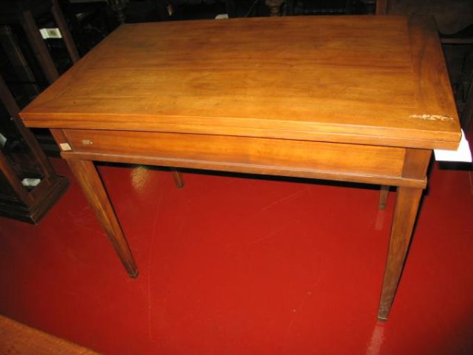 TAVOLINO 909