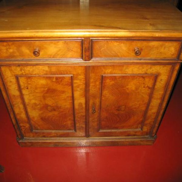 CREDENZA 628