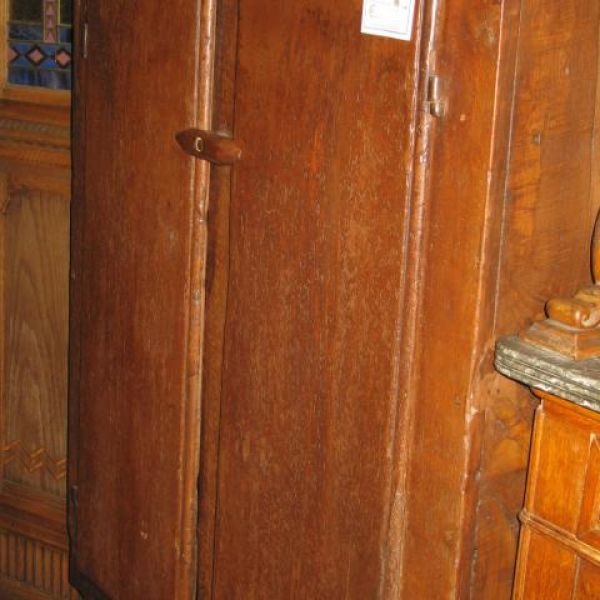 CREDENZA 590