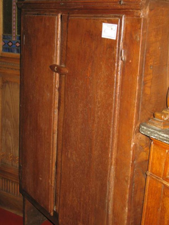 CREDENZA 590