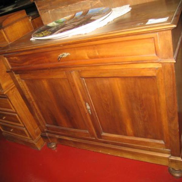 CREDENZA 608